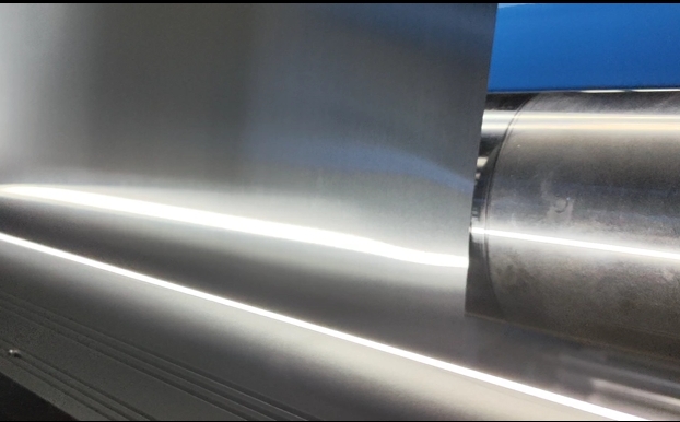 在線鋁箔針孔檢測設備：智能化技術如何提升包裝材料品質管控？