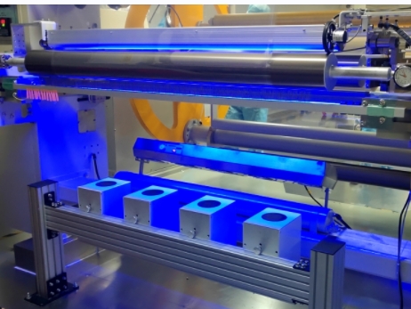 在線檢測帶霧度的薄膜瑕疵